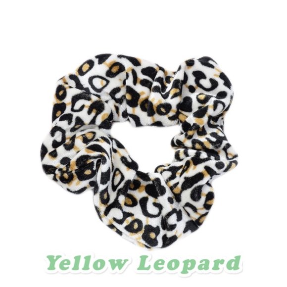 Set of 8 Velvet Tiedye Leopard Scrunchie - Picture 5 of 9